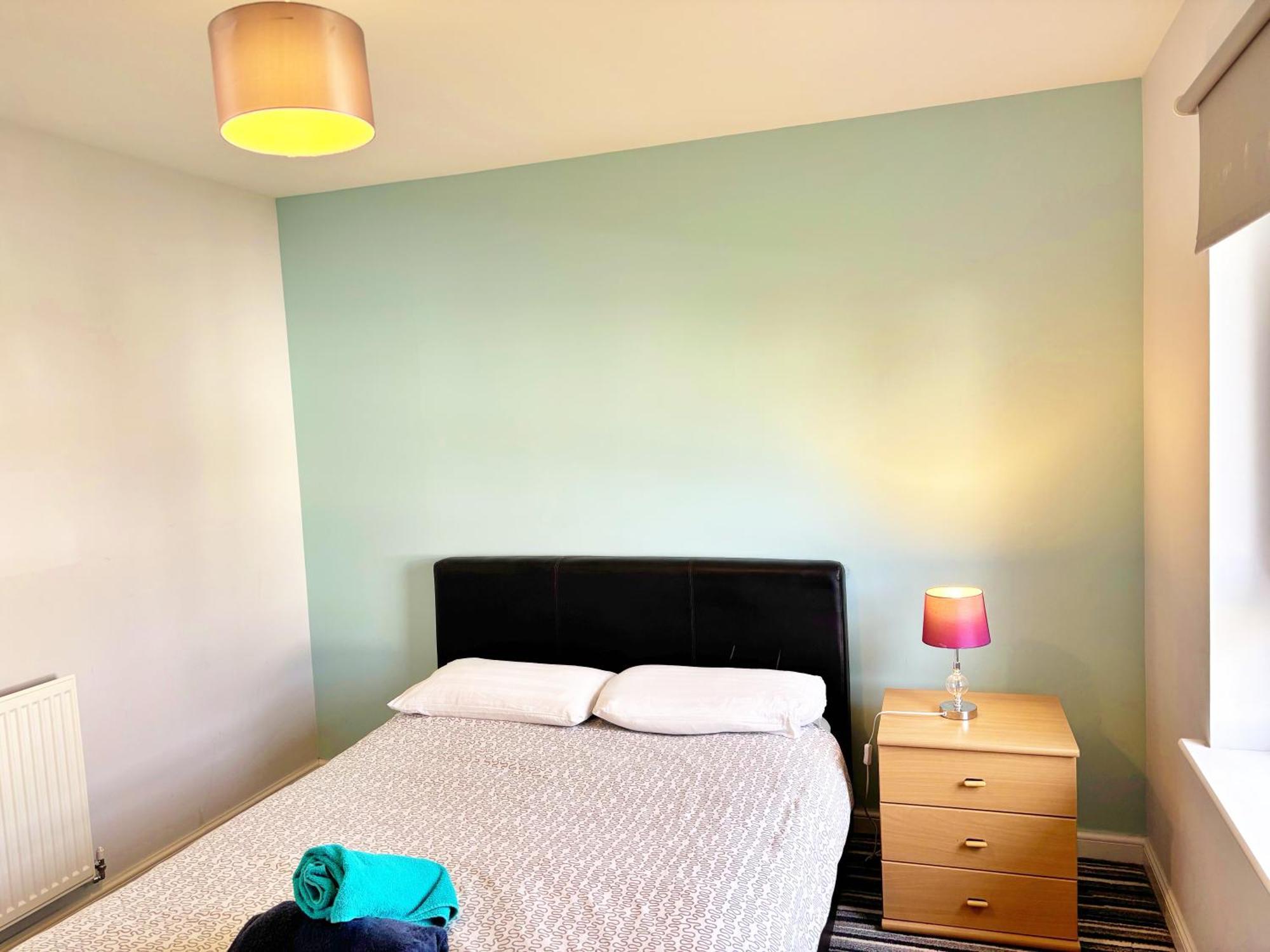 Newbuild - 3 Bedrooms, 2 Baths,5 Mins From Airport EDI